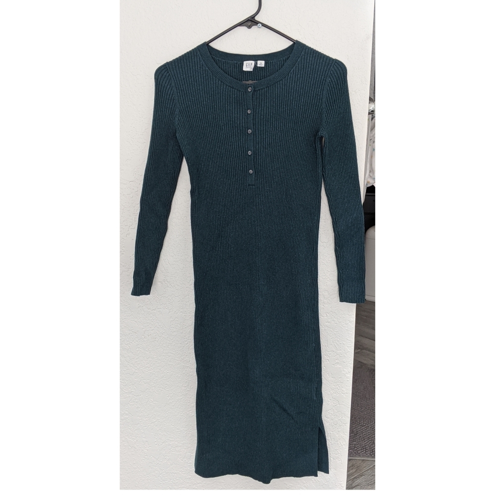 Gap maternity dress